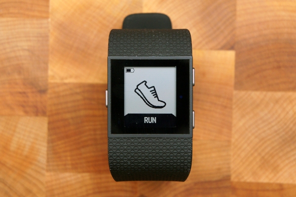 Fitbit紐交所上市 市值超60億美元